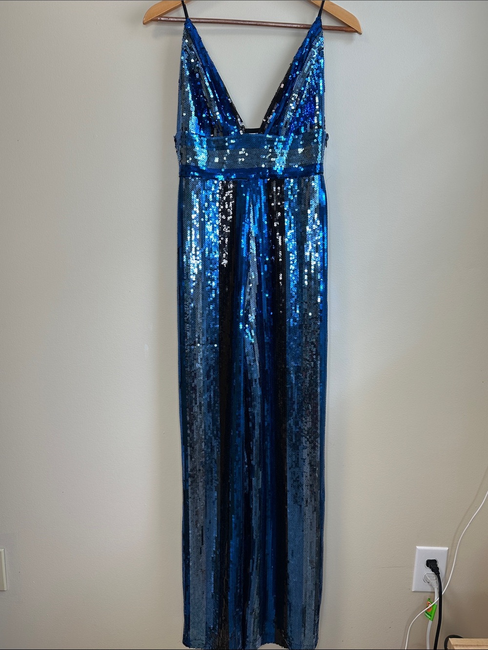 Wayf Sibyl Blue Black Sequin V-Neck Evening Jumpsuit Size Small